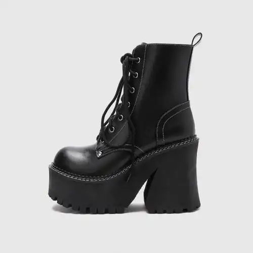 夏日短靴分享女团风明线高跟马丁靴