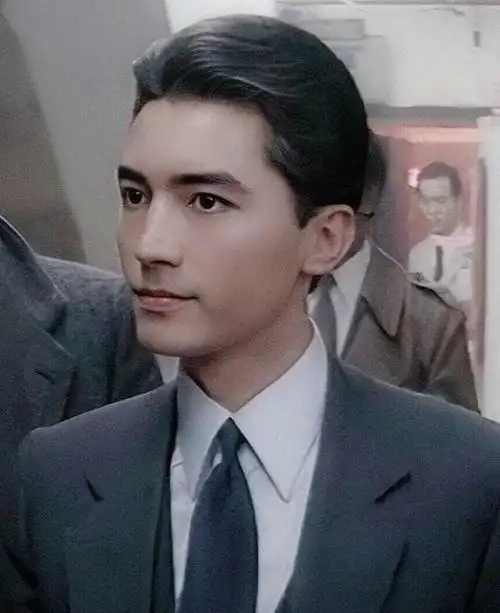 回顾一代男神尊龙我没有来处也没有归途这一生都是借来的