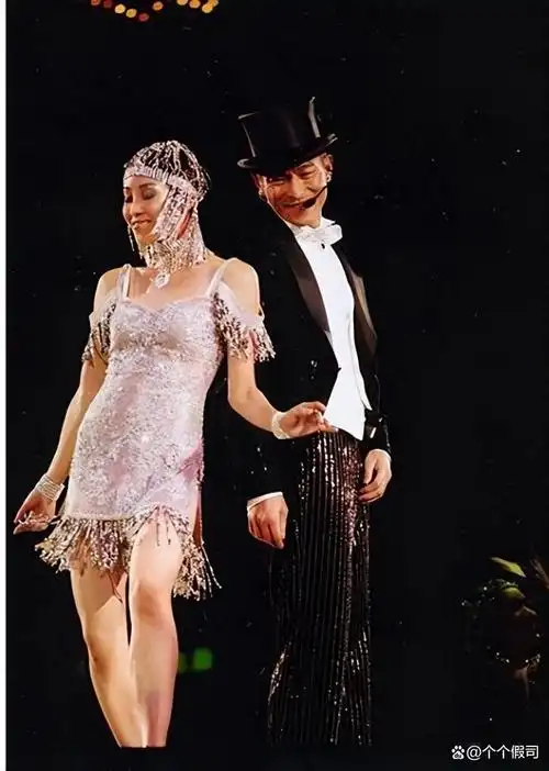 给刘德华伴舞27年,43岁依旧未婚,赖文慧堪称最佳"红颜知己"