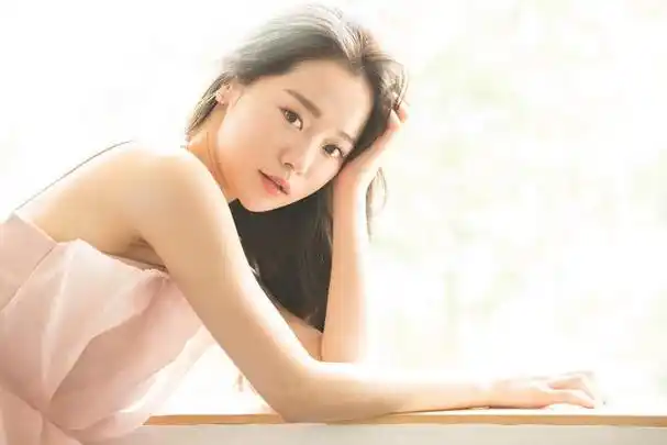 女孩想要越来越气质,坚持这4个好习惯,皮肤会逐渐透亮白皙