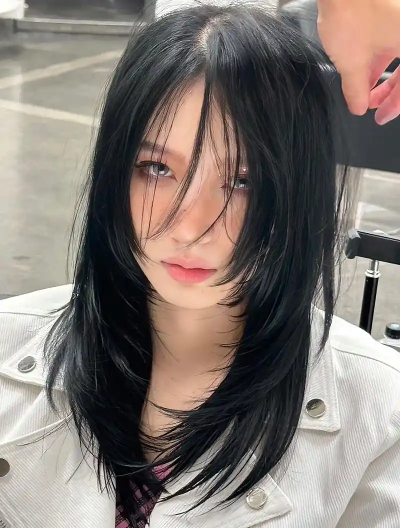 高层次.这款发型真的很适合喜欢小众爱拍照的女生 层次达到1: - 抖音