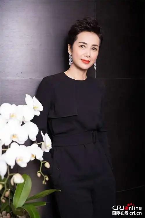 蒋雯丽现北京国际电影节 优雅知性彰显东方韵味