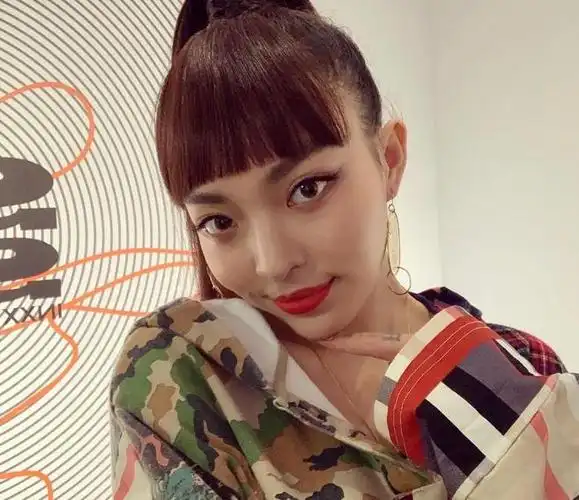 化身清纯系rappervava素颜真面目曝光网友赞以后别化妆了