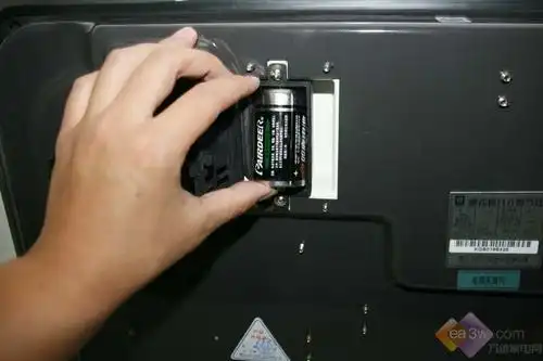 燃气灶电池没电了怎么更换