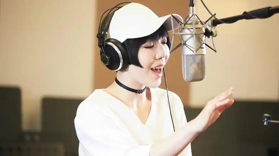 吴莫愁发新歌啦,新短发造型太好看!当年好声音喜欢她的童鞋举手!