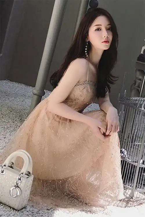 2019夏季新款韩版重工刺绣网纱蕾丝抹胸连衣裙名媛气质显瘦吊带裙大摆