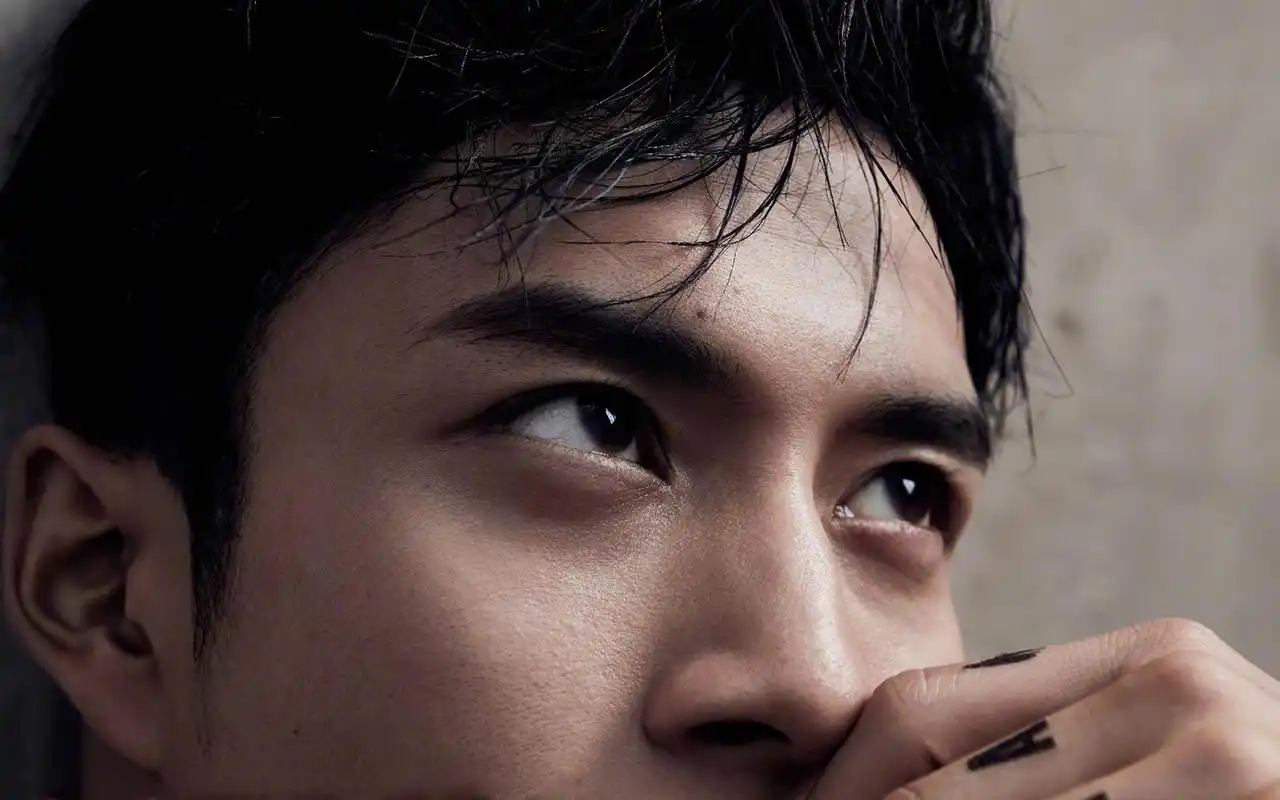 韩东君最新帅气时尚写真图片壁纸