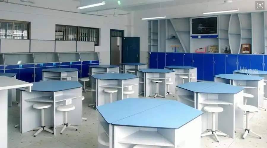 小学科学实验室1