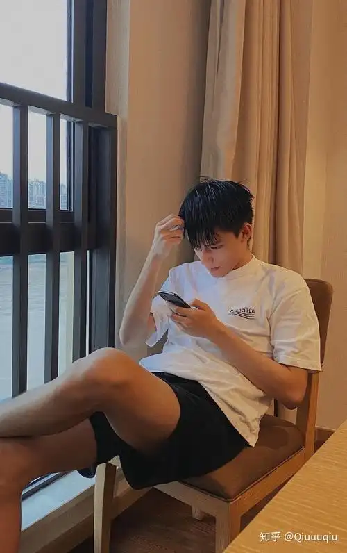 谈一个特别帅的男朋友是种怎样的体验? - 知乎