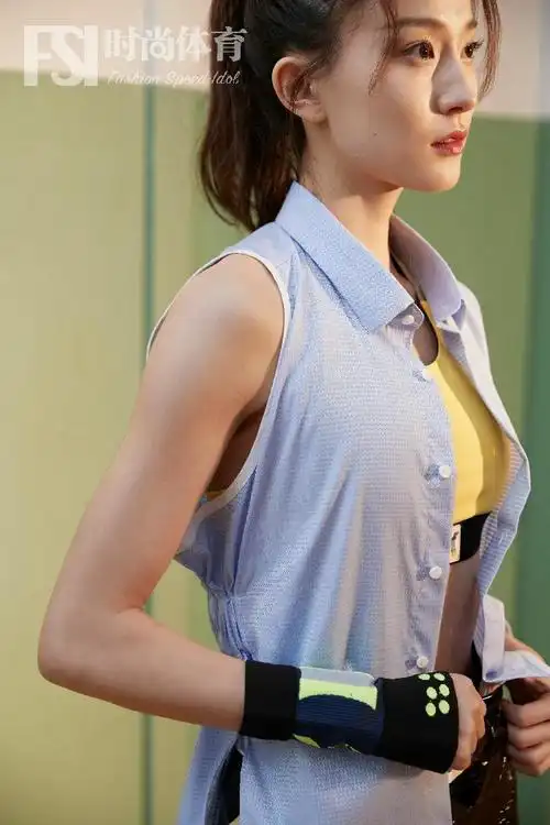 艺术体操女神张豆豆拍摄时尚大片猫系女友气场全开