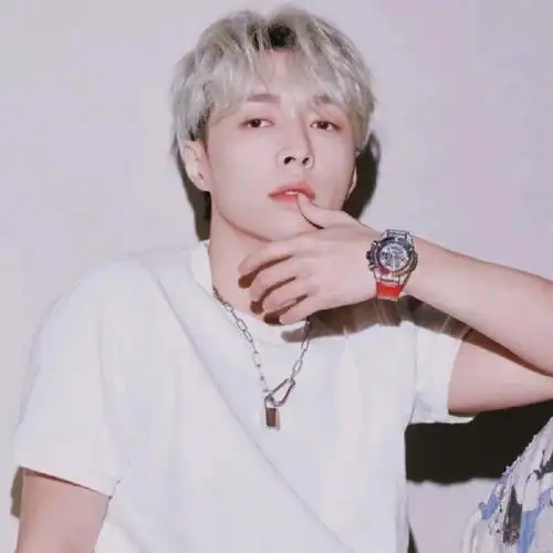 11.21 张艺兴头像来了