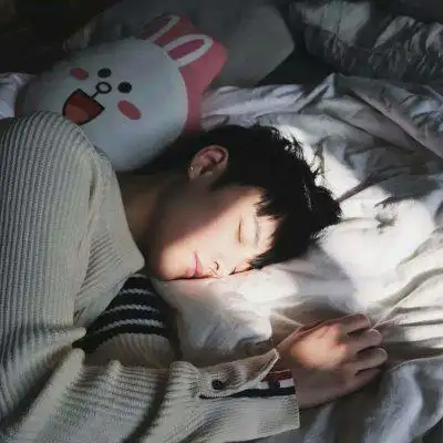 暖心干净阳光的男生头像很治愈可爱点