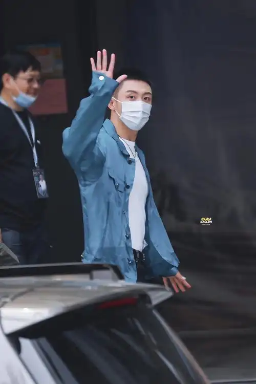 20200518 黄景瑜 快乐大本营 录制到达 - 堆糖,美图壁纸兴趣社区