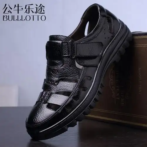 公牛乐途2021男皮凉鞋真皮透气镂空男士皮鞋中老年爸爸鞋中年老人鞋男