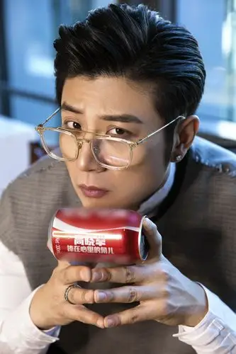 高晓攀自述戏剧人生受邀央视新年晚会被赞颜值担当