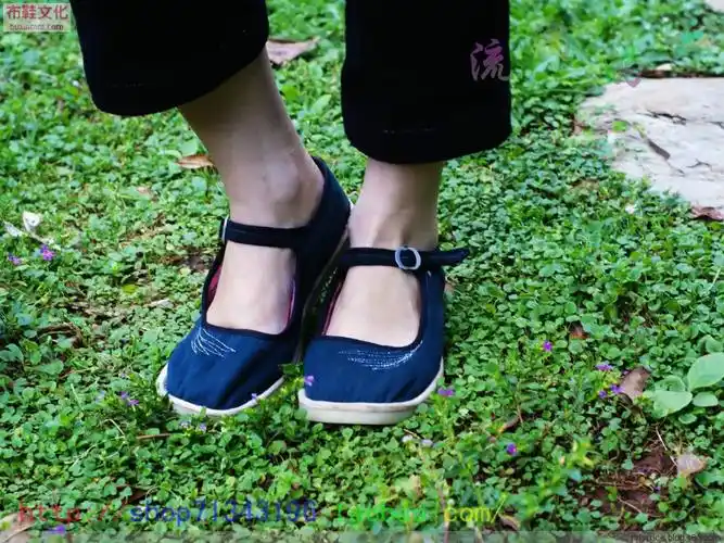 布鞋美图01218