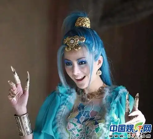 娱乐无极限 娱乐新闻 > 正文 《新西游记》蜘蛛精   橙蛛精——王译茉