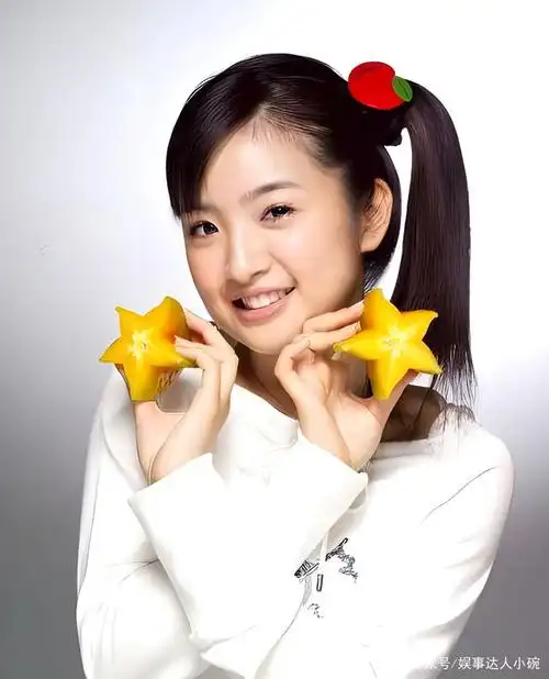 出道多年无绯闻,偶像女王曝平安产女,林依晨与富豪老公求子6年