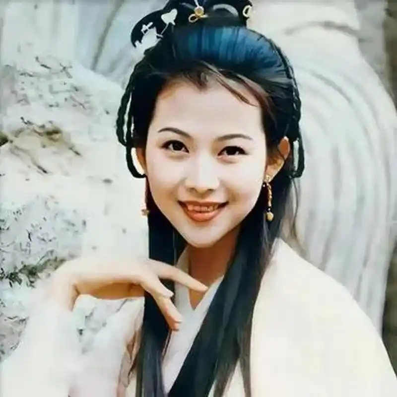 蔡少芬年轻的时候真的是迷倒一大片的存在!