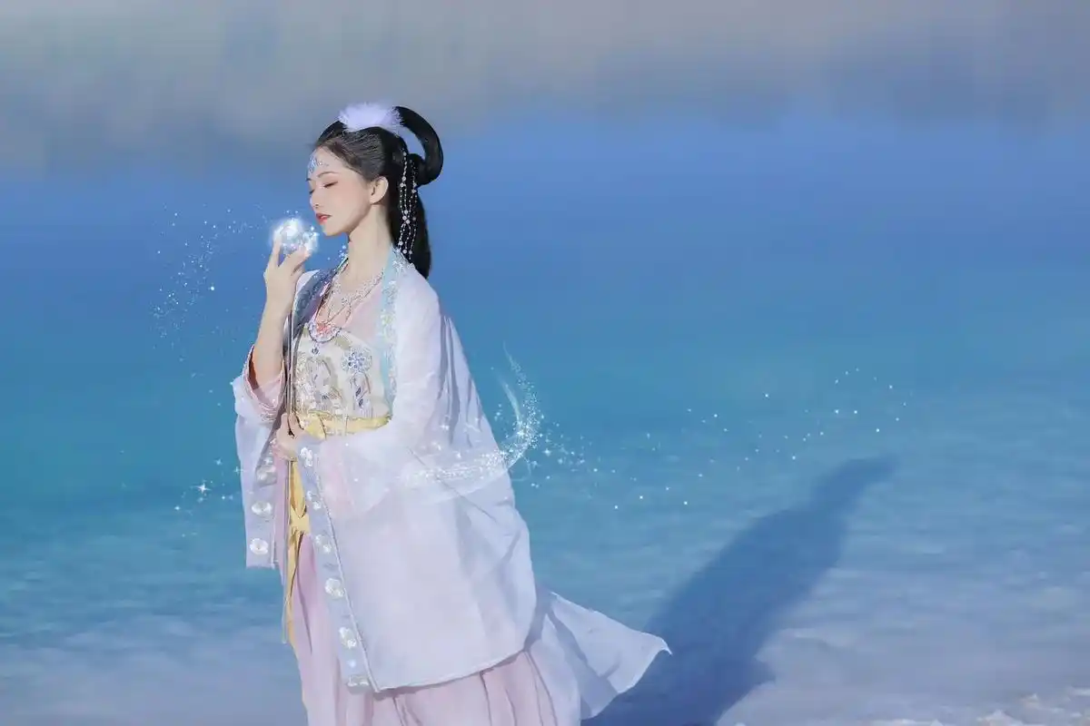 朋友说 这是古风版冰雪奇缘吧?#国风原创计划 #仙气十足 # - 抖音