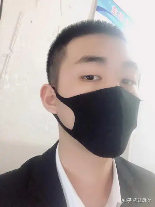 请问大家剪完寸头一两个月头顶是什么样子的呀大家寸头留长的过程是