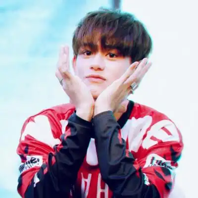 自制黄旭熙头像