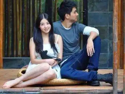 今天和大家说的是热播剧《兰陵王妃》里面的男女主角彭冠英和张含韵