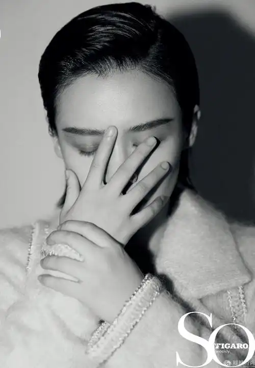 马思纯短发背头登封面 女将军叶昭"爷们力"max