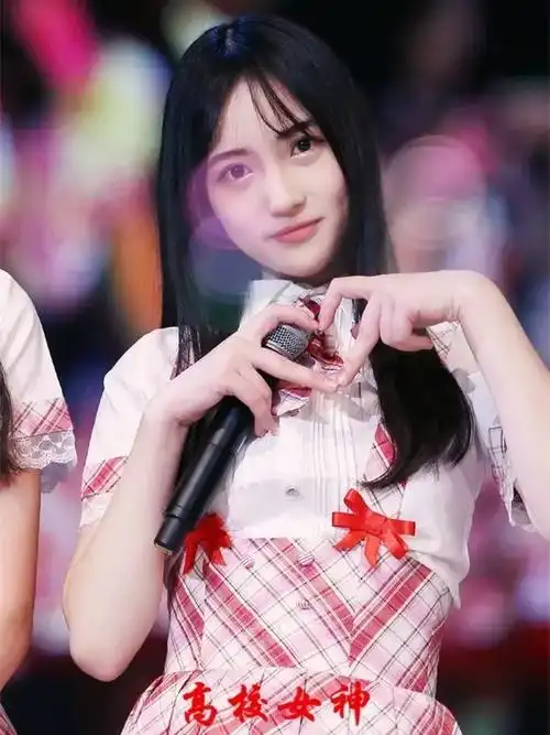 深圳清新女生赵嘉敏,她究竟有什么魅力?