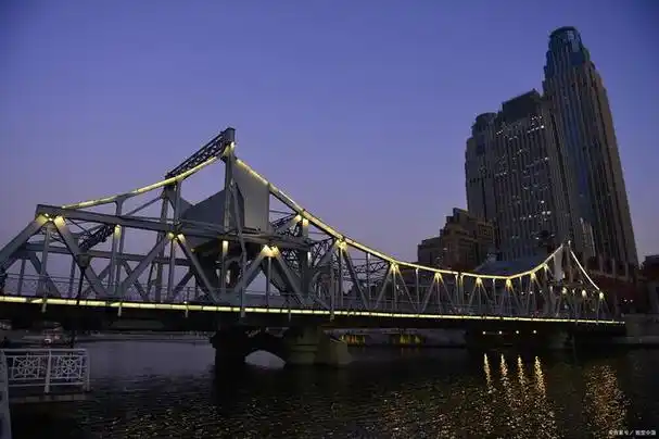 天津狮子林桥跳水运动