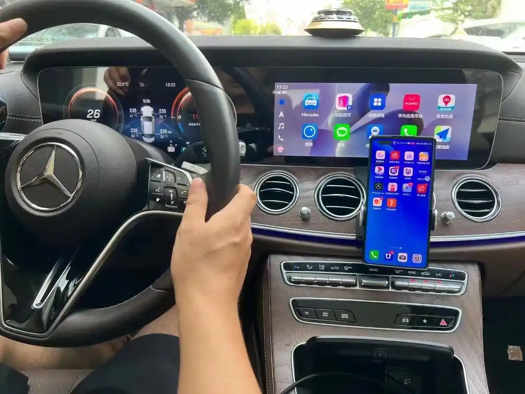 全新奔驰e无线carplay 全屏无线carplay无线安卓互联
