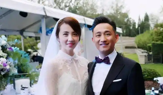 黄磊的爸爸思想很前卫,会和儿子一块疯,84岁还在拍戏_黄小立_时候