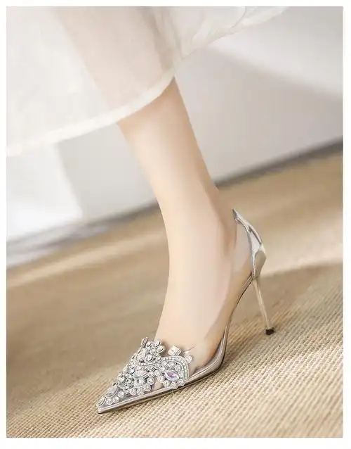 cdggcattlle轻奢侈品大牌法式银色水钻尖头透明高跟鞋女2022年新款
