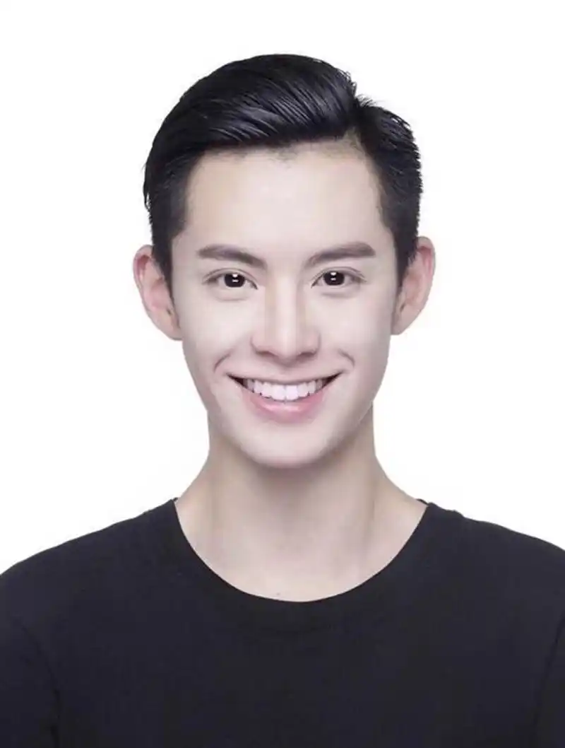 这些男明星证件照,你们都能认出来是谁吗?尤其是第4个很难猜!