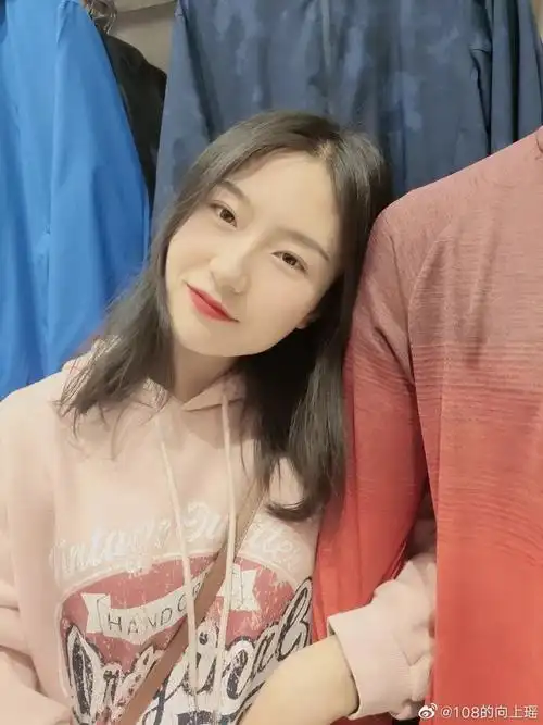 "如何假装自己有女朋友?单身狗是时候反击了!