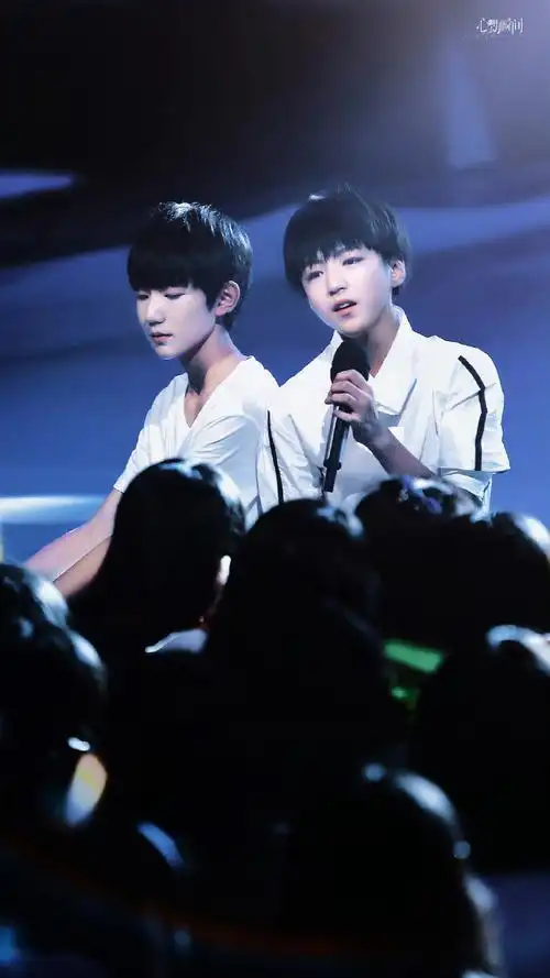 岛姐能吃很好不是说说的,很早就追星的人,谁的cp起点不是我们凯源呢