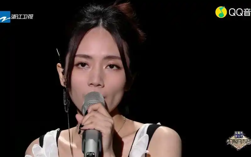 刘惜君-天赐的声音-刘惜君《浪里游》-《天赐的声音3》云端音乐会