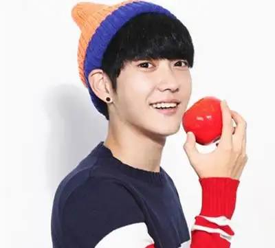 韩式男生短发齐刘海发型