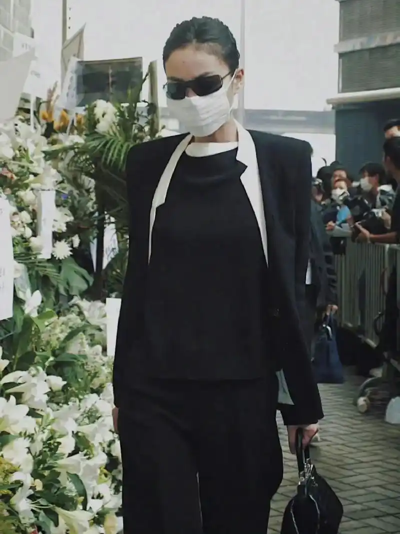 王菲 #清冷气质 #老照片 #女神 - 抖音