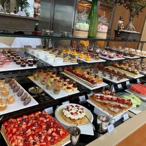 人生巅峰尝遍香港11家货真价实的酒店自助餐