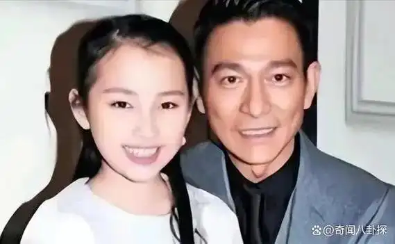 璀璨新星诞生!刘德华女儿魅力无限