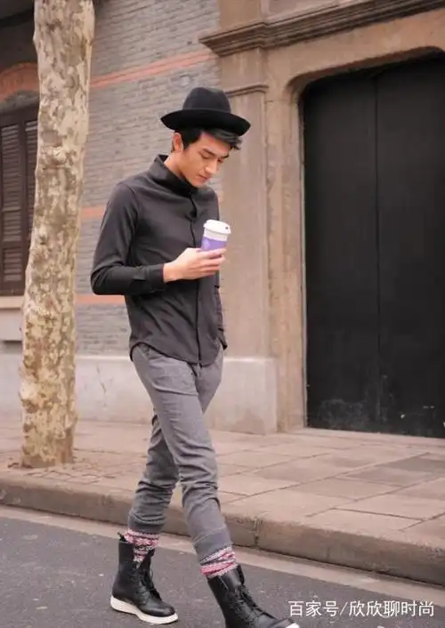 "林狗"林更新各种穿搭技巧也潮流又时尚,快来看看你心动了吗?