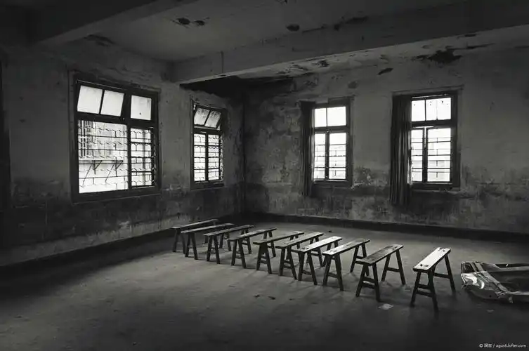 荒废的教室