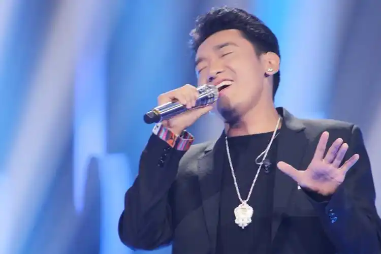 《天籁之音·中国藏歌会》中,《中国新歌声》全国总冠军扎西平措惊喜