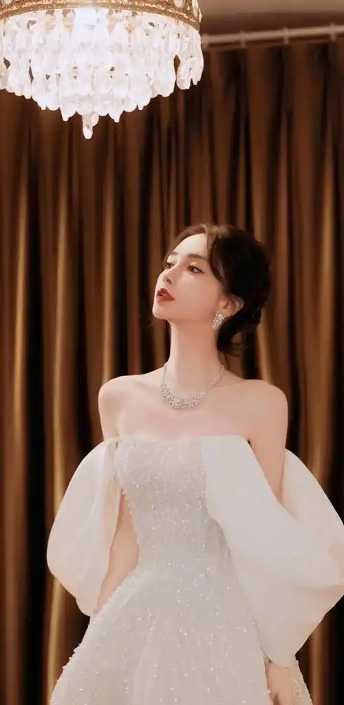 杨颖高颜值壁纸分享_力量_个人_领域