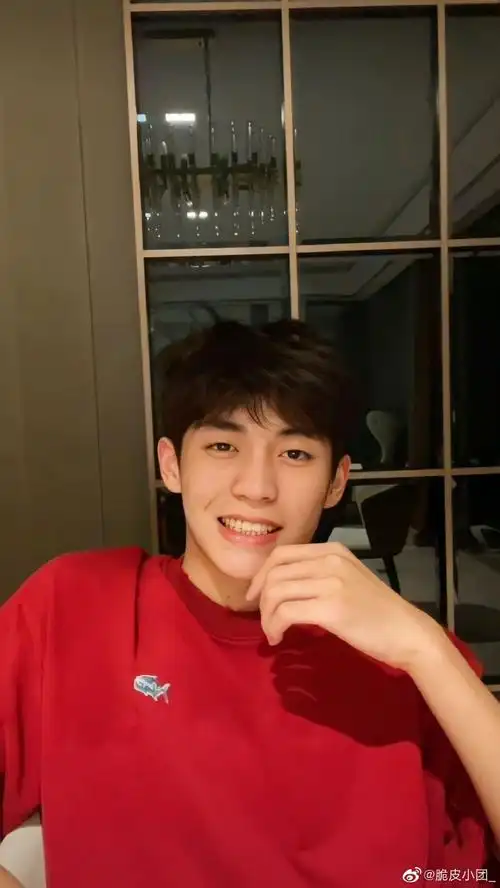 寻找闪光的你##出圈神图大赏##余庆伟