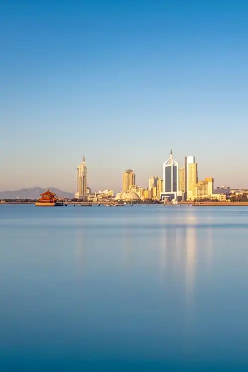 青岛栈桥风光__财经头条