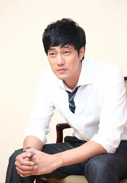 韩国影星图集韩国最具有价值和崇高荣誉的男明星苏志燮