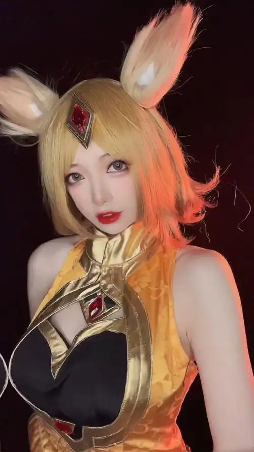 小姐姐cosplay#请尽情吩咐妲己吧～主人