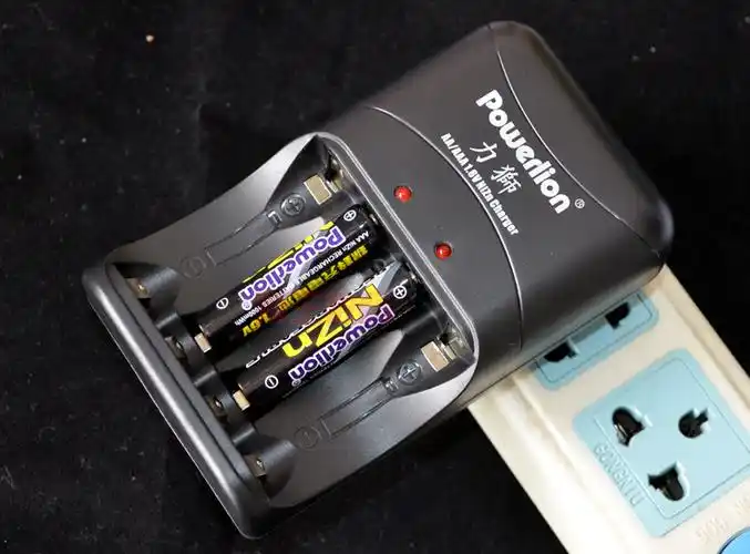 6v nizn 5号7号 镍锌充电电池充电器 4独立通道